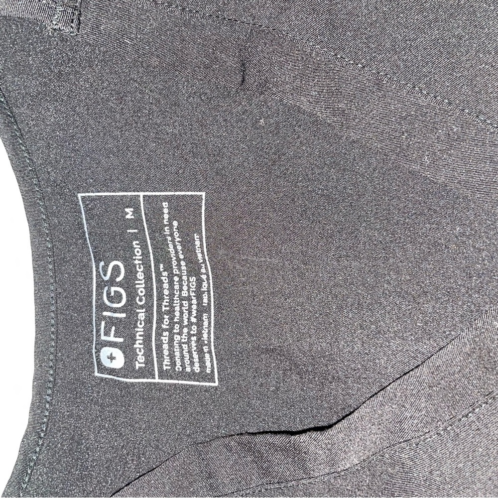 black figs top- one pocket